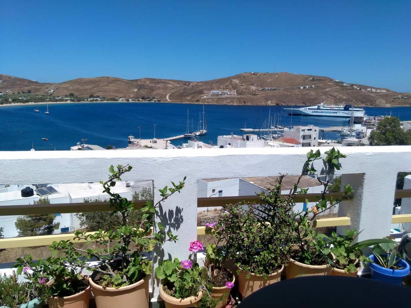 Agnadi * Livadi (Serifos)
